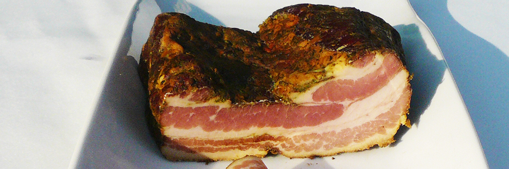 Knoblauchspeck heiss geruchert