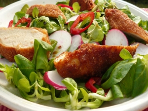 Backhendlsalat bei Schtze aus sterreich