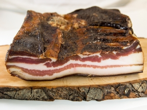 Bauchspeck geruchert