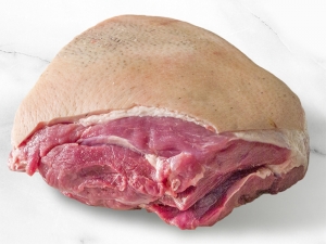 Dicke Schulter, Krustenbraten vom Schwarzen Schwein BIO